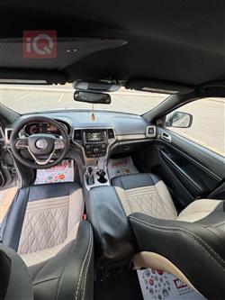 جیپ گراند شیرۆکی